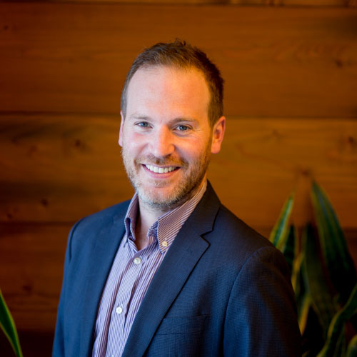 Portrait of Steve Simmons