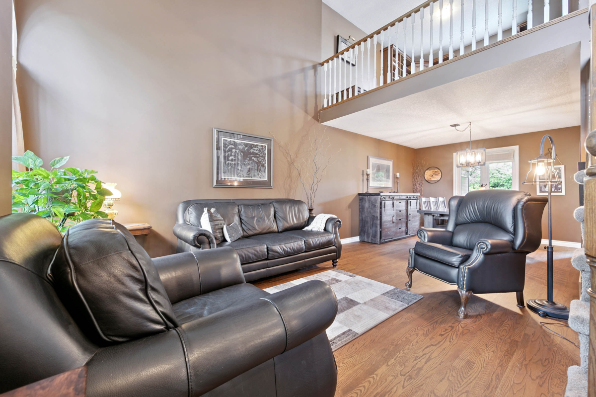 11 Pheasant Run Drive 