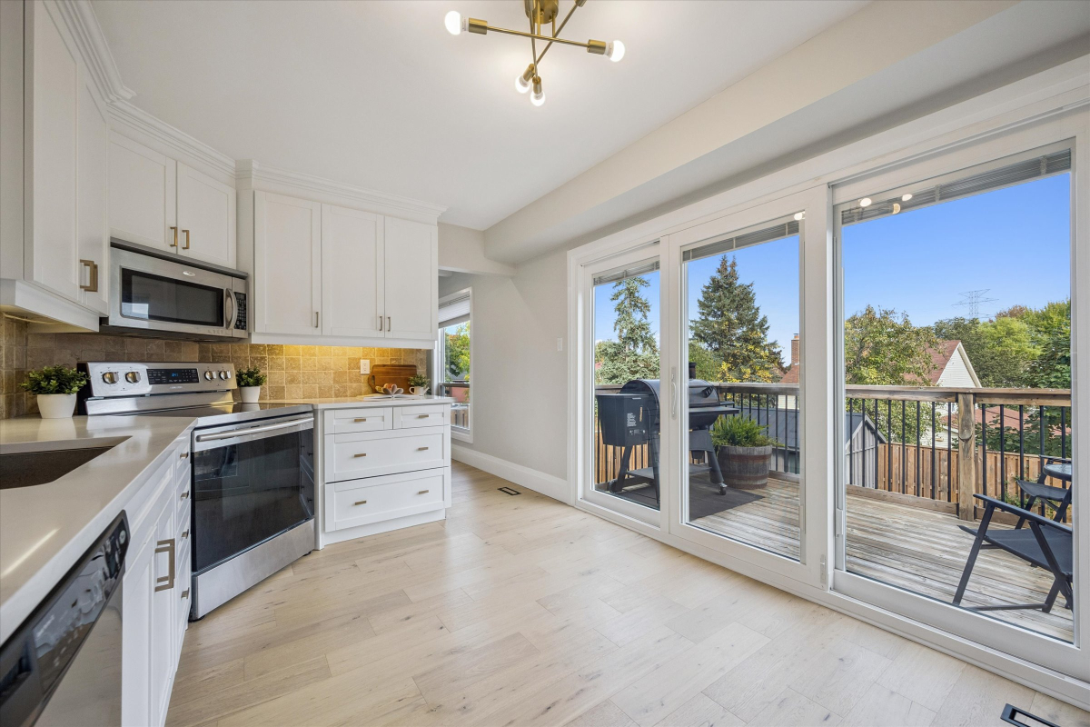 15 Deerwood Crescent 