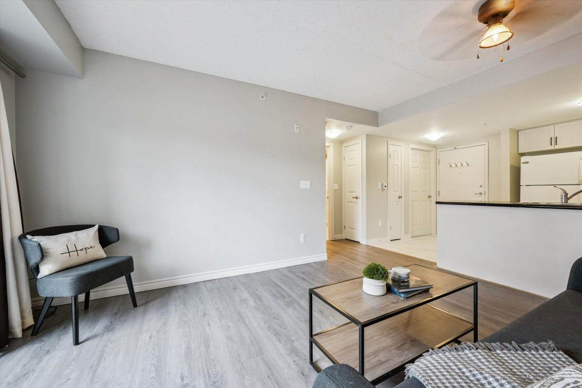 15 Goodwin Dr 109 