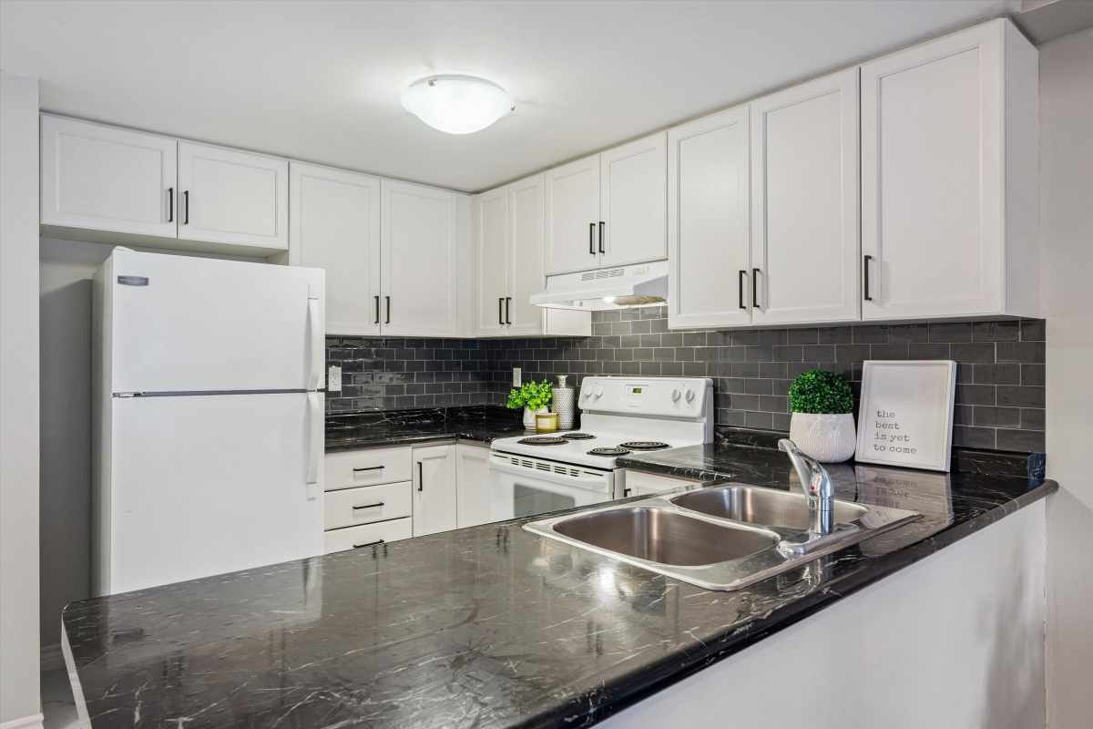 19 Goodwin Dr 109 
