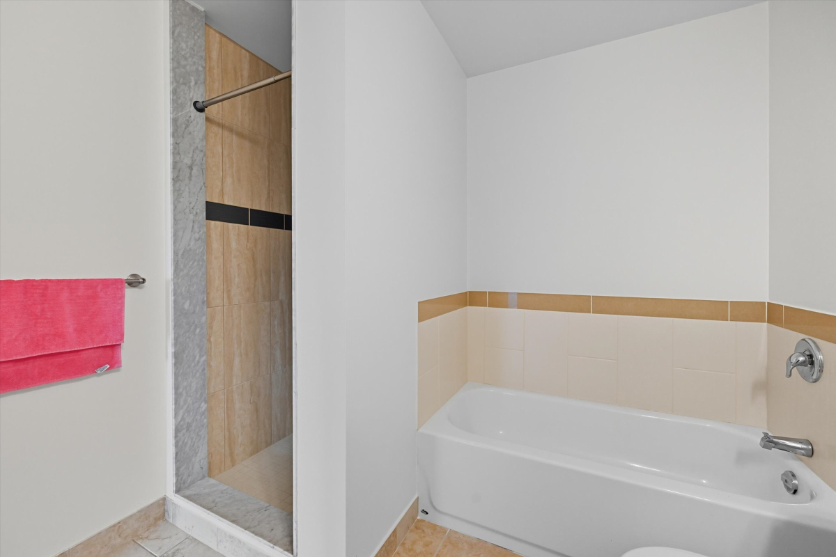23 8111 Forest Glen Dr Unit 524 