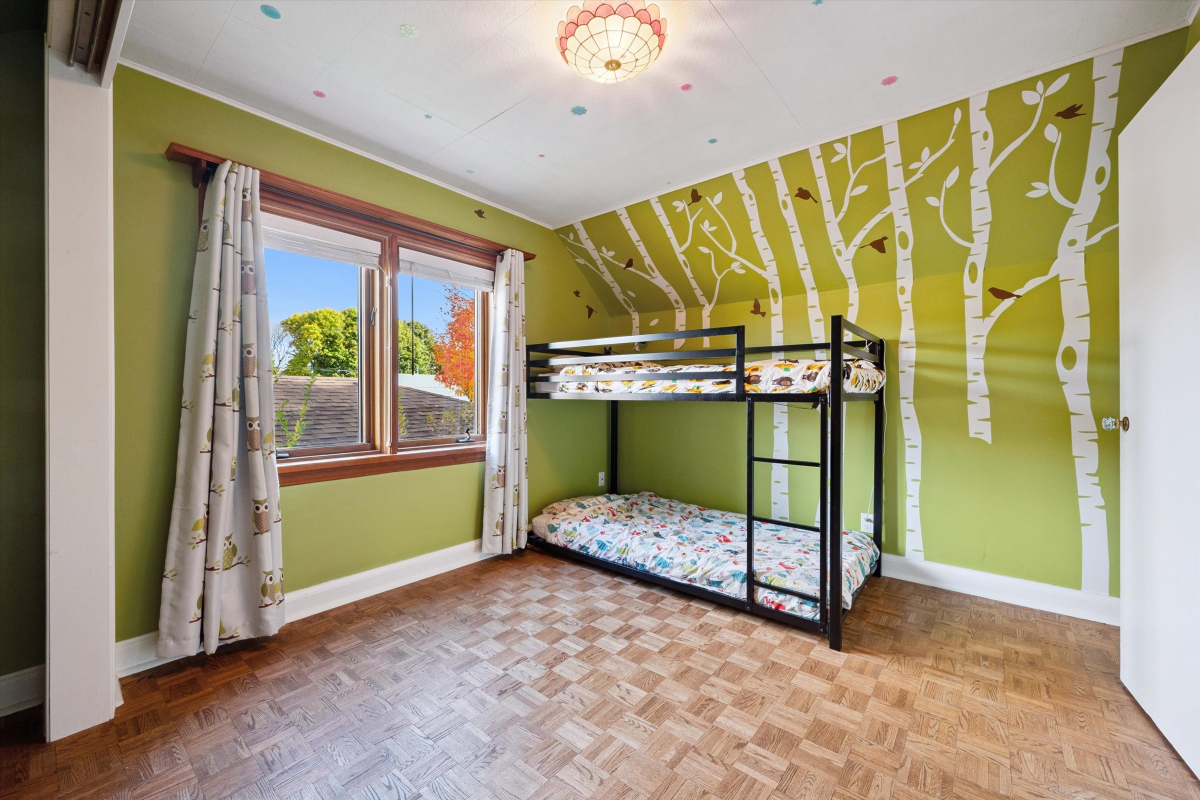32 Balsarroch Pl 