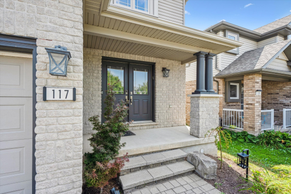 010 Simmonds Dr 