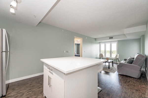 015 405 108 Summit Ridge Drive Guelph 