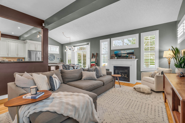 015 610rockpoint 