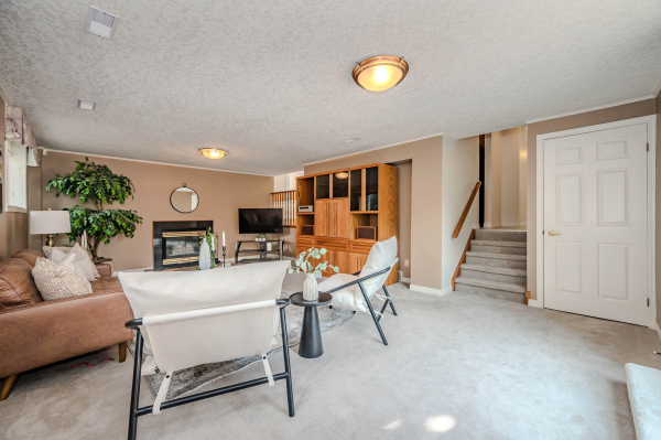 021 2 Pickwick Place Guelph 