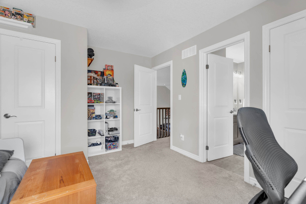 032 woodbine 