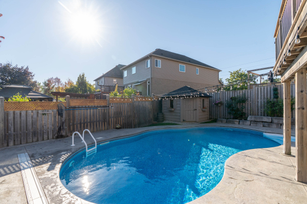 046 woodbine 