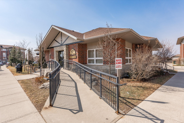 06 39 Goodwin Dr Guelph 
