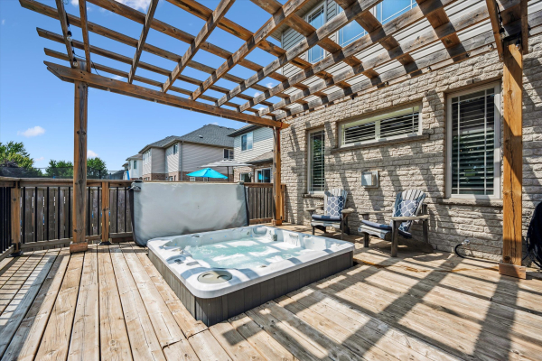 060 Simmonds Dr 