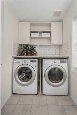 095D896E E4FA 4945 8DD6 D93BF8A