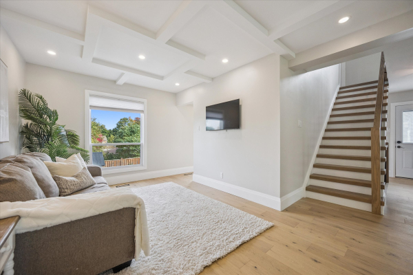 10 Deerwood Crescent 
