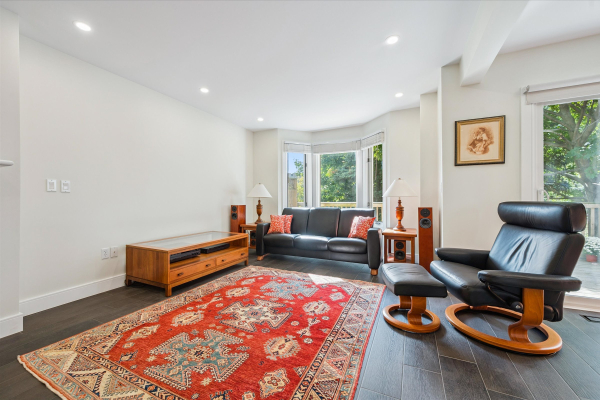 11 GORDON Street Unit 64 