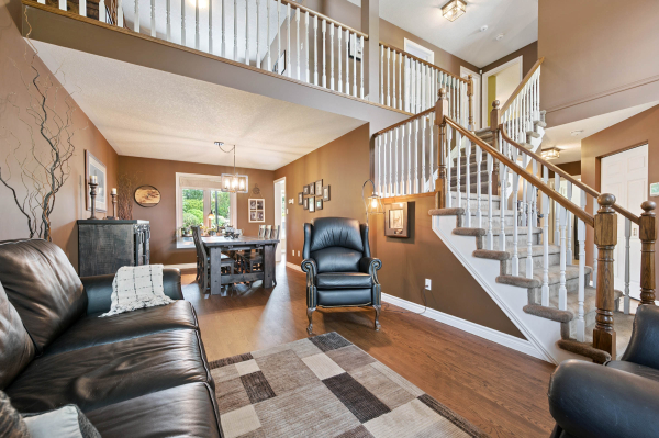 13 Pheasant Run Drive 