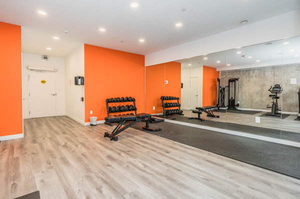 1434 1438 Highland Rd W Kitchener Lobby Amenities 