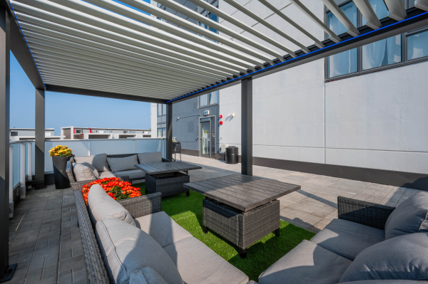 1434 1438 Highland Rd W Kitchener Lobby Amenities 