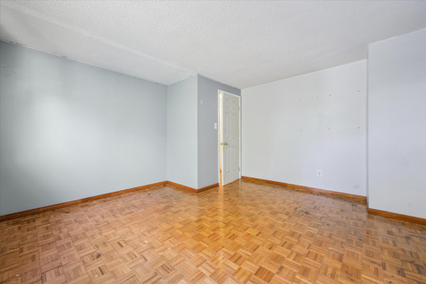 20 Gwendale Crescent 