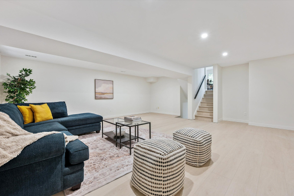 24 Drummerhill Crescent 