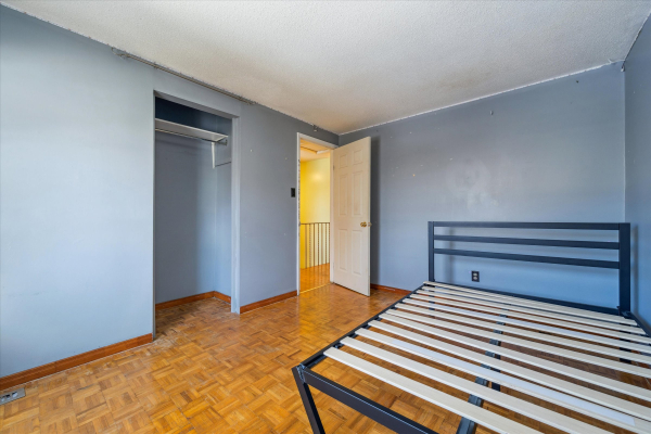 24 Gwendale Crescent 