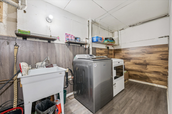 28 Central Park Dr Unit 49 