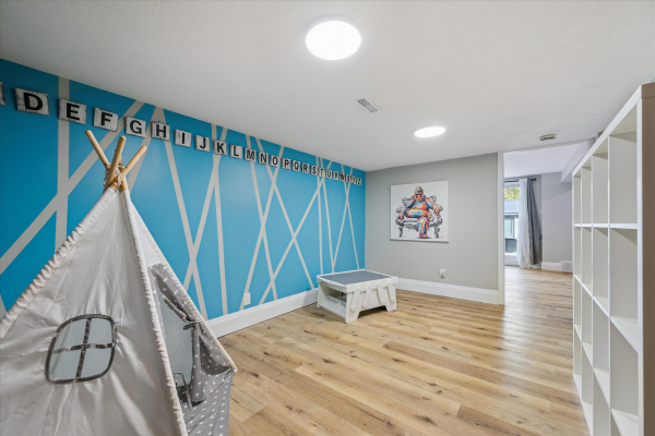 30 Deerwood Crescent 