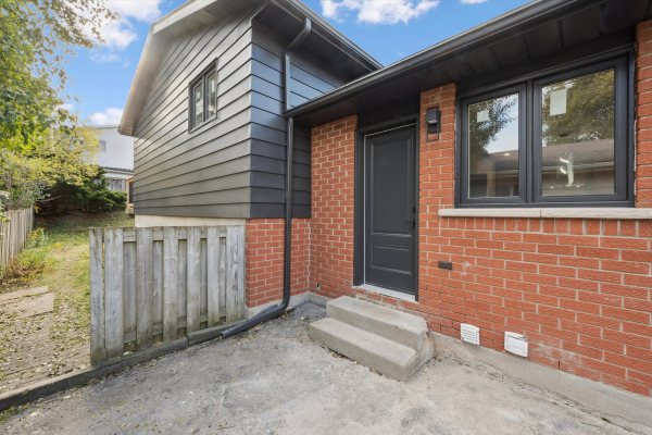 30 Drummerhill Crescent 