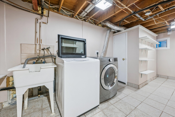 31 Gwendale Crescent 