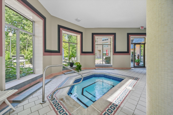 32 8111 Forest Glen Dr Unit 524 