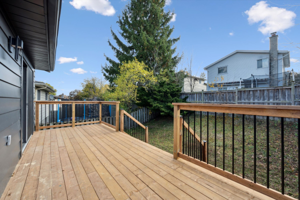 32 Drummerhill Crescent 