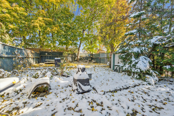 32 Gwendale Crescent 