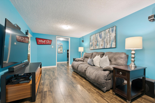33 Shadeland Crescent 