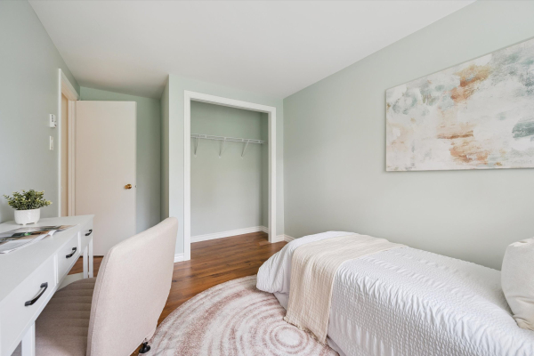 34 Bluevale St N Unit 29 