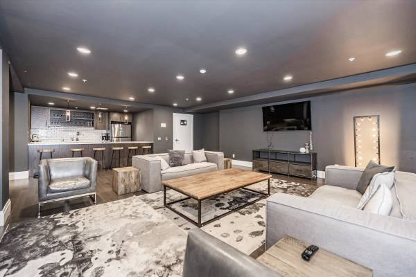 35 53 73 Arthur St S Guelph Party Room 