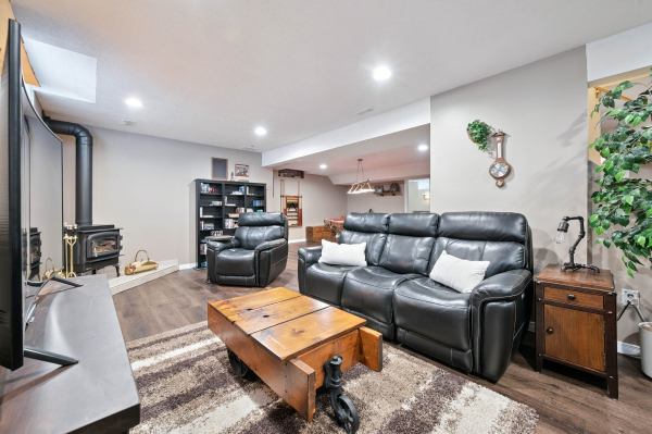 37 Pheasant Run Drive 