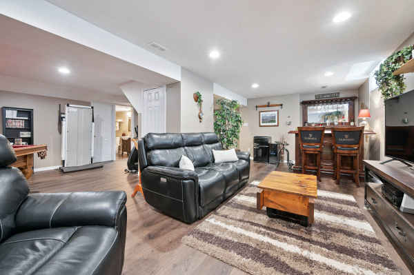 38 Pheasant Run Drive 