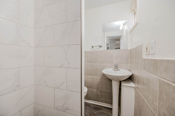 57 BEVERLY Street Unit 102 Cambridge Ontario N1R 3Z6 