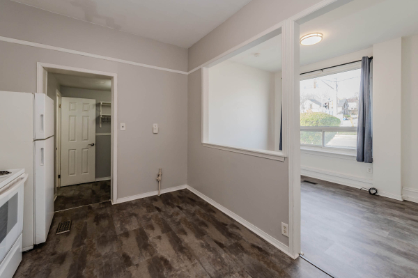 57 BEVERLY Street Unit 102 Cambridge Ontario N1R 3Z6 