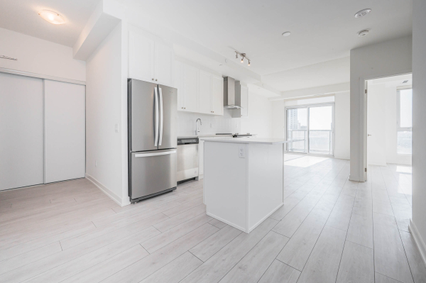 605 55 Duke St W Kitchener 