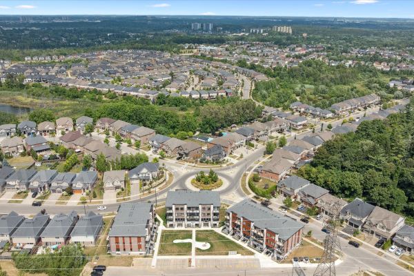 DoonKitchenerStackedTownhouseForSaleSouthCreek