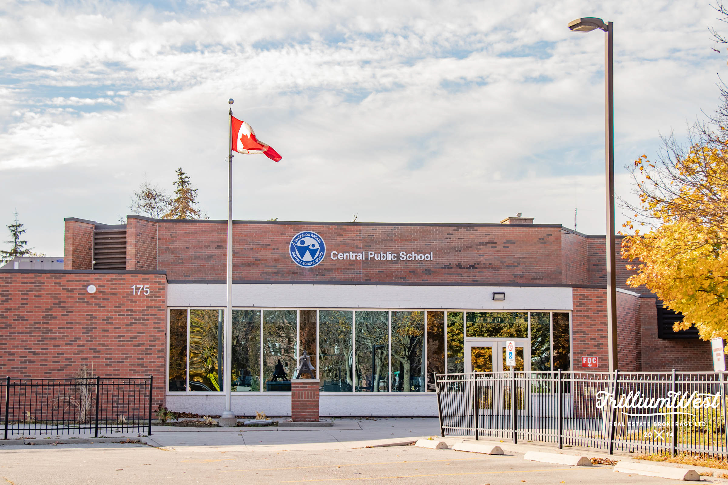 TrilliumWest Real Estate Brokerage TW Neighbourhoods Glenview/Lincoln