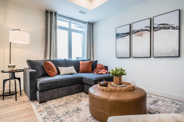 405 Meyers Rd Cambridge High Res 