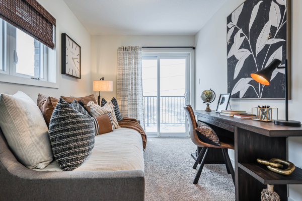 405 Meyers Rd Cambridge High Res 